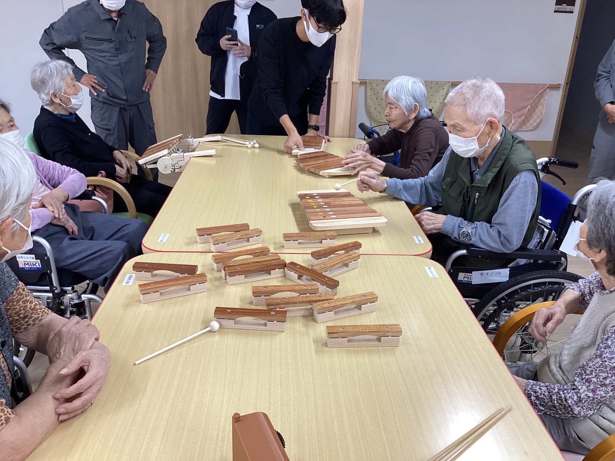 「アースケア前橋　朝倉の里」木琴試作品披露🎵🎵